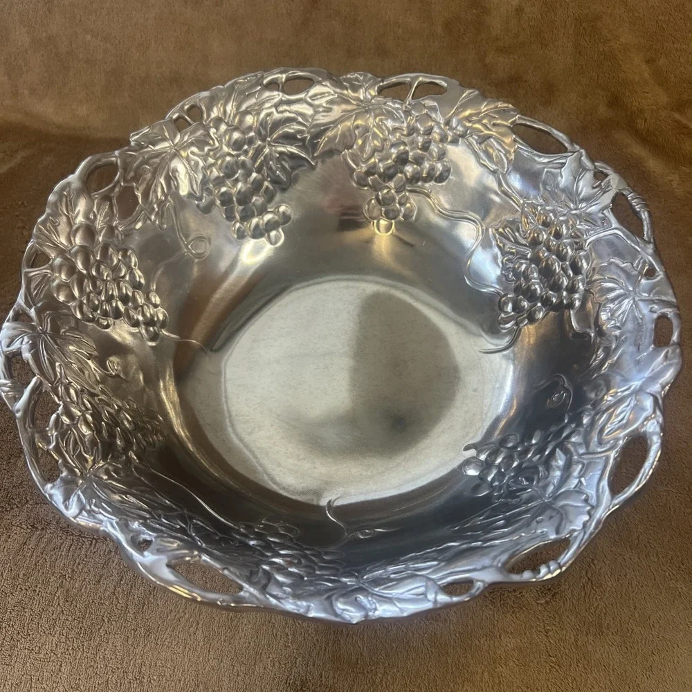 Arthur Court Serving Bowl Grape Collection 12
